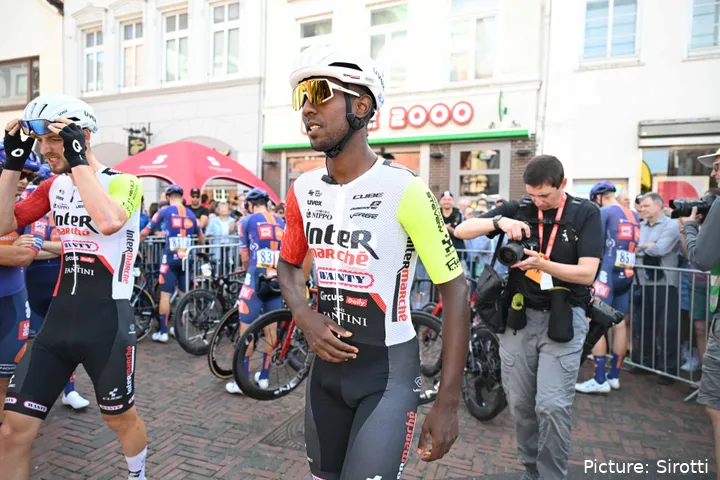 Biniam Girmay wird beim Weltcup in Kigali für Eritrea antreten.