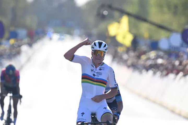 Kopecky gewann die Flandern-Rundfahrt 2025 dank eines kraftvollen Sprints