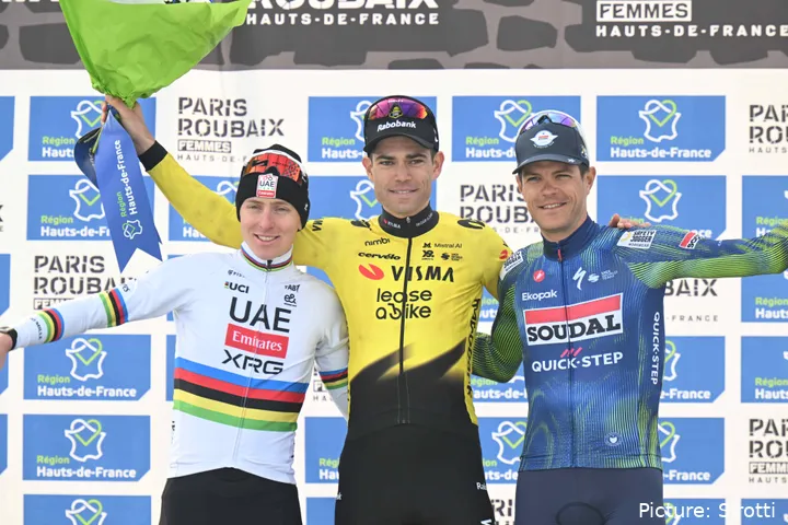 Das Podium von Paris–Roubaix 2026