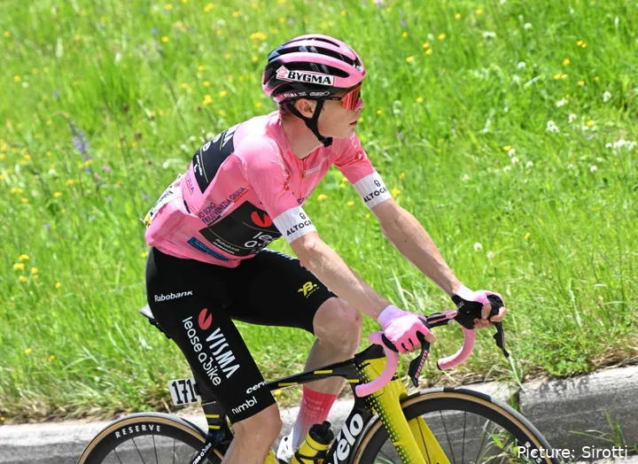 Jonas Vingegaard in Aktion beim Giro d’Italia 2026
