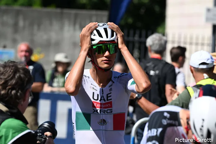 Isaac Del Toro auf Etappe 2 der Tour Auvergne-Rhône-Alpes 2026