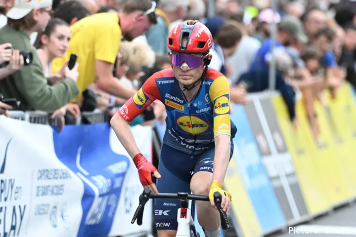 Mattias Skjelmose auf Etappe 2 der Tour Auvergne-Rhône-Alpes 2026