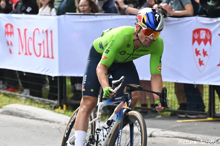 Primoz Roglic bei den Weltmeisterschaften 2026 in Montreal in Aktion