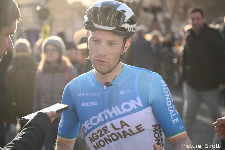 Sam Bennetts periode bij Decathlon AG2R La Mondiale begon verkeerd, maar heeft in mei een scherpe wending genomen. @Sirotti
