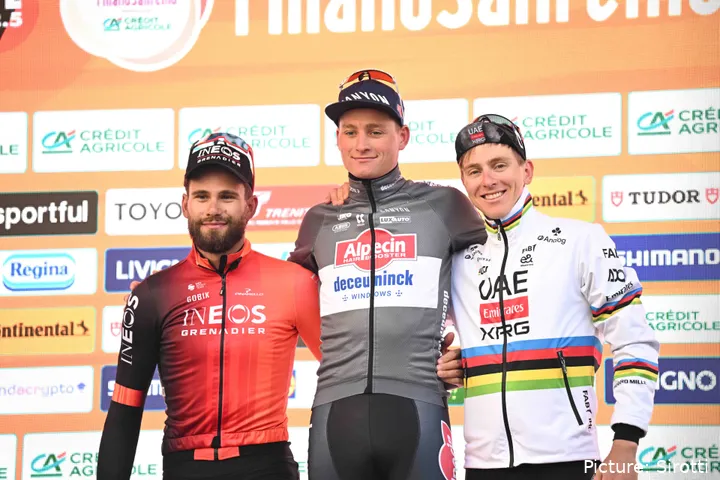Mathieu van der Poel won de Milano-Sanremo 2025 voor Filippo Ganna en Tadej Pogacar
