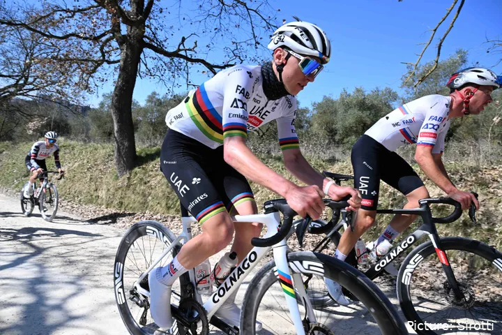 Kan Pogacar dit weekend een hattrick maken?