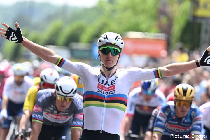 Pogacar pakte de overwinning in etappe 1