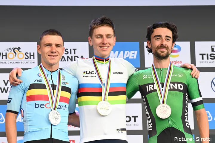 Healy pakte brons achter Pogacar en Evenepoel in Kigali