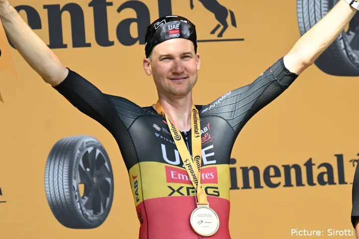 Tim Wellens verlengt contract met UAE Team Emirates XRG tot eind 2027