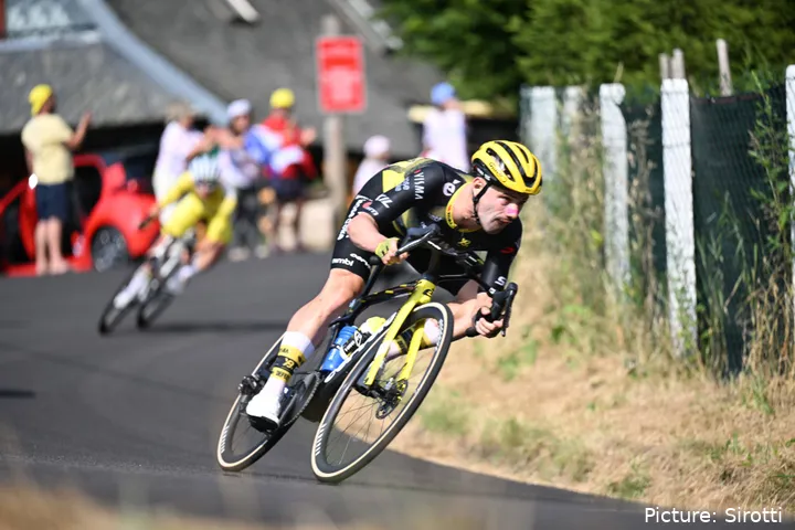 Campenaerts op kop voor Tadej Pogacar in de Tour de France