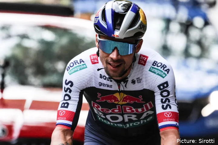 Primoz Roglic zou alleen de Vuelta a España 2026 moeten rijden en voor het record gaan.