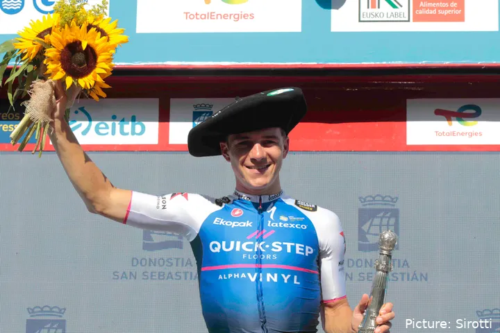 Evenepoel won Clásica Ciclista San Sebastián drie keer