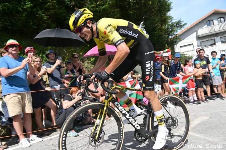 Kan Cian Uijtdebroeks weer vuur brengen in het Grote Ronde-blok van Movistar?@Sirotti