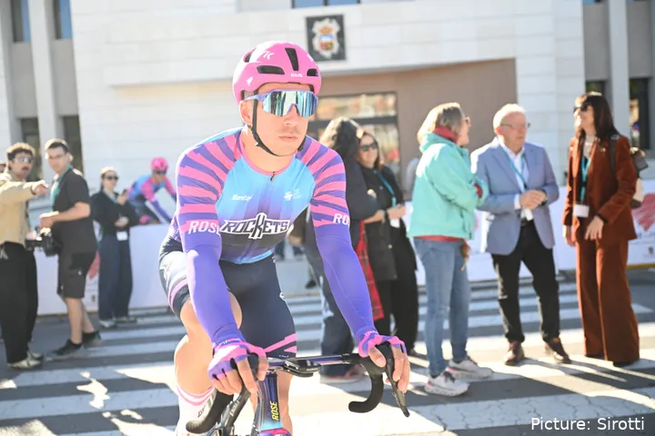 Dylan Groenewegen in de Clásica de Almería 2026