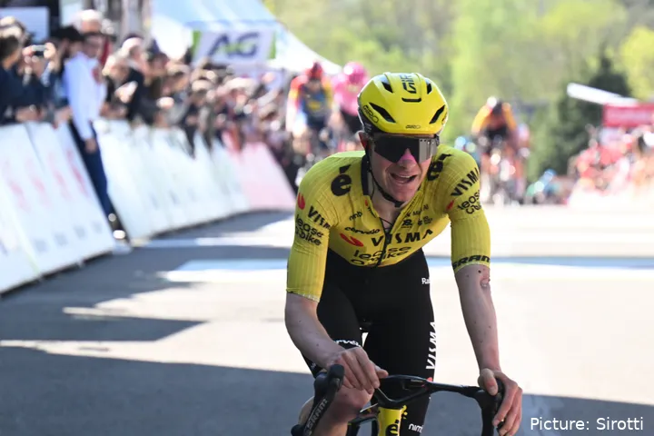 Ben Tulett finisht bij La Flèche Wallonne 2026