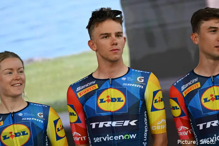 Thibau Nys voor de start.