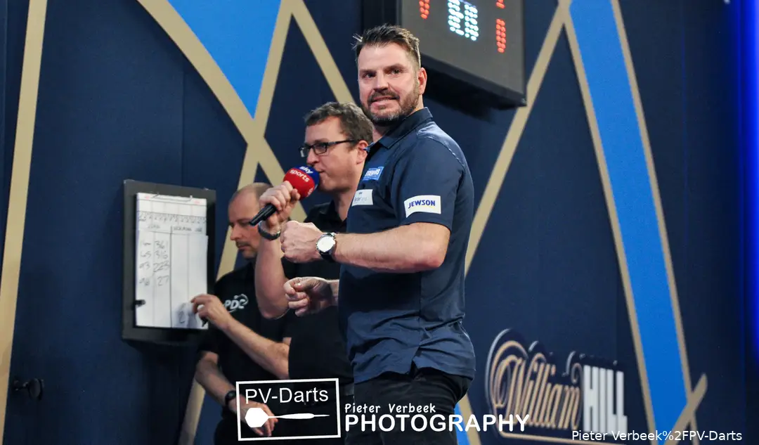 In Action auf der Ally Pally-Bühne: Im Jahr 2022 qualifizierte sich Chas Barstow für die PDC Darts WM