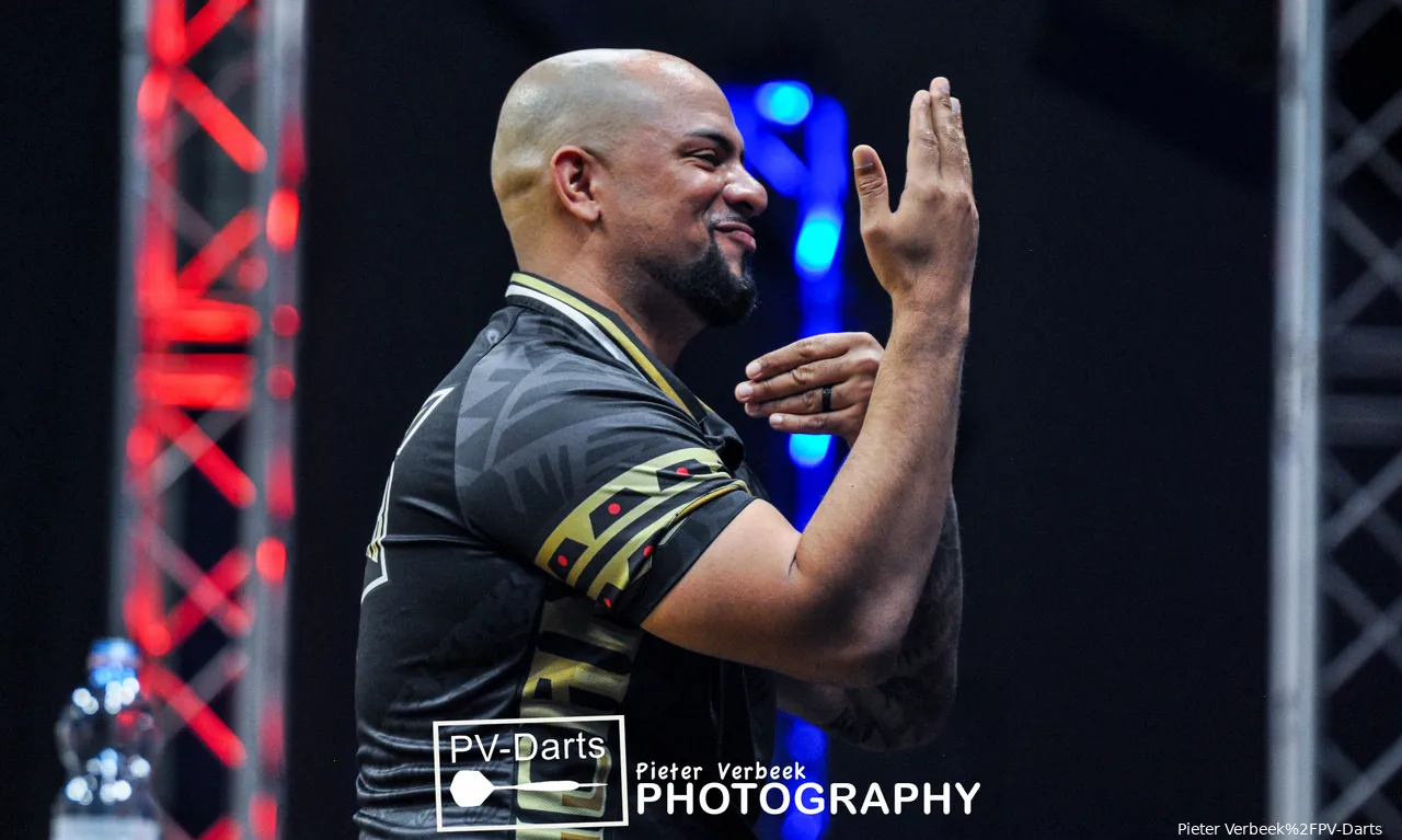 Devon Petersen mit seinem typischen Tanz vor jedem Spiel