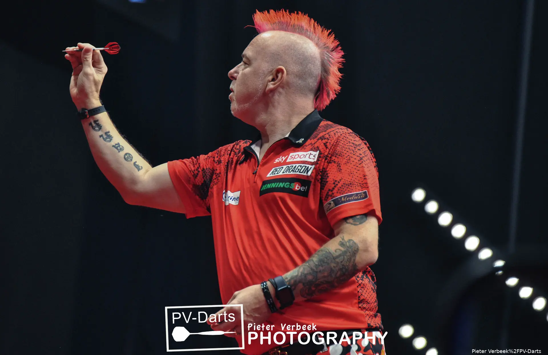 Peter Wright Hungarian Darts Trophy 4