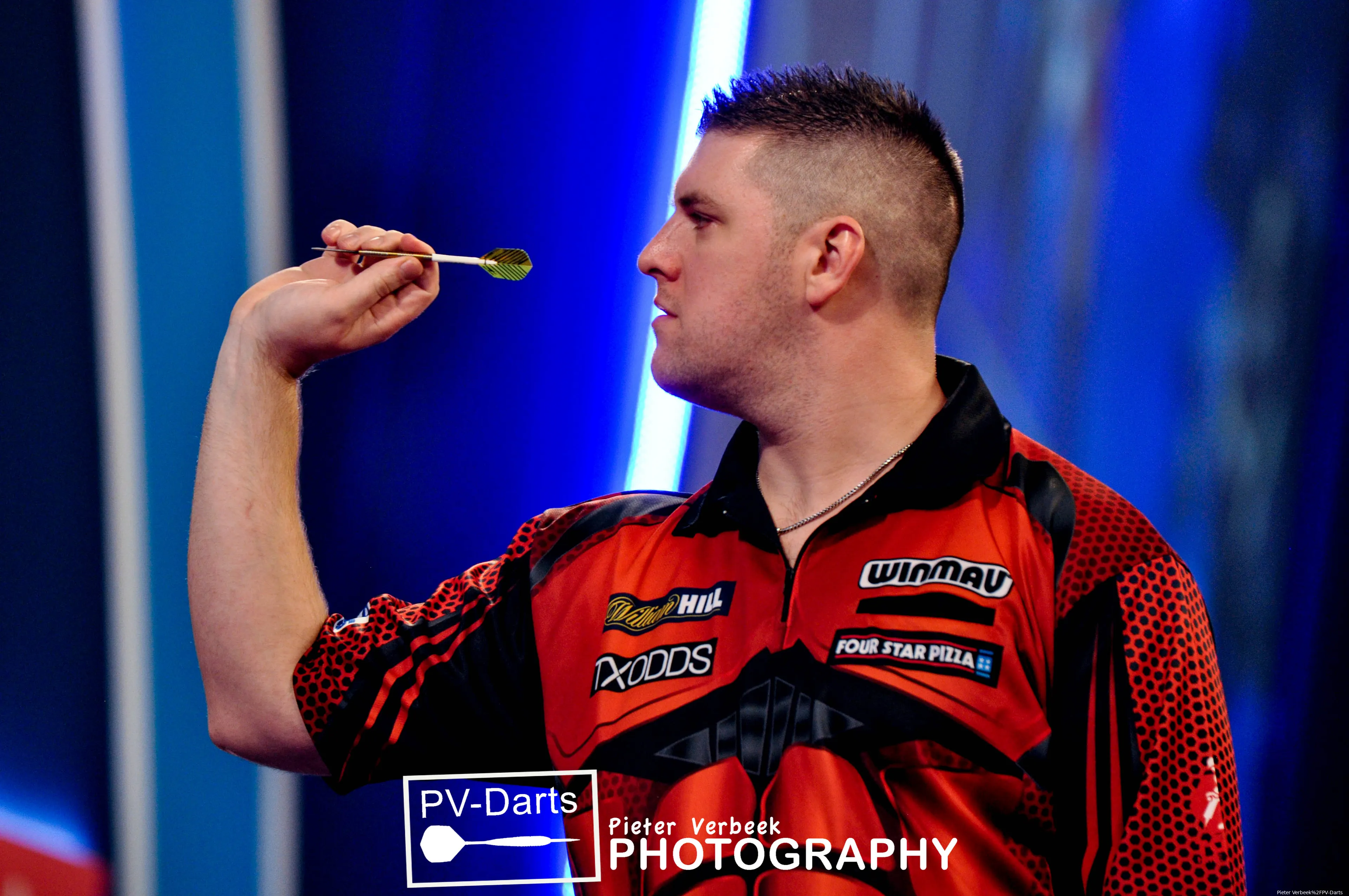 Daryl Gurney 7