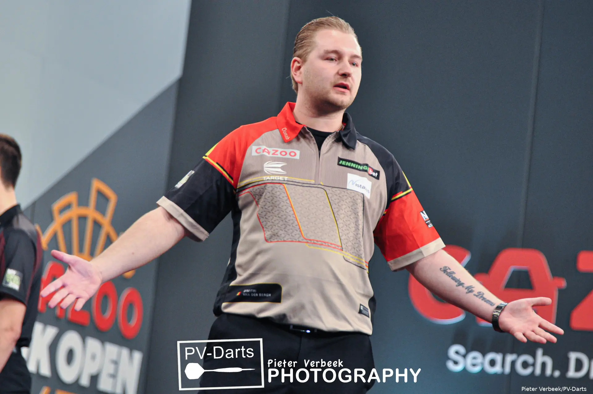 dimitri van den bergh 16 64073830b9a2e