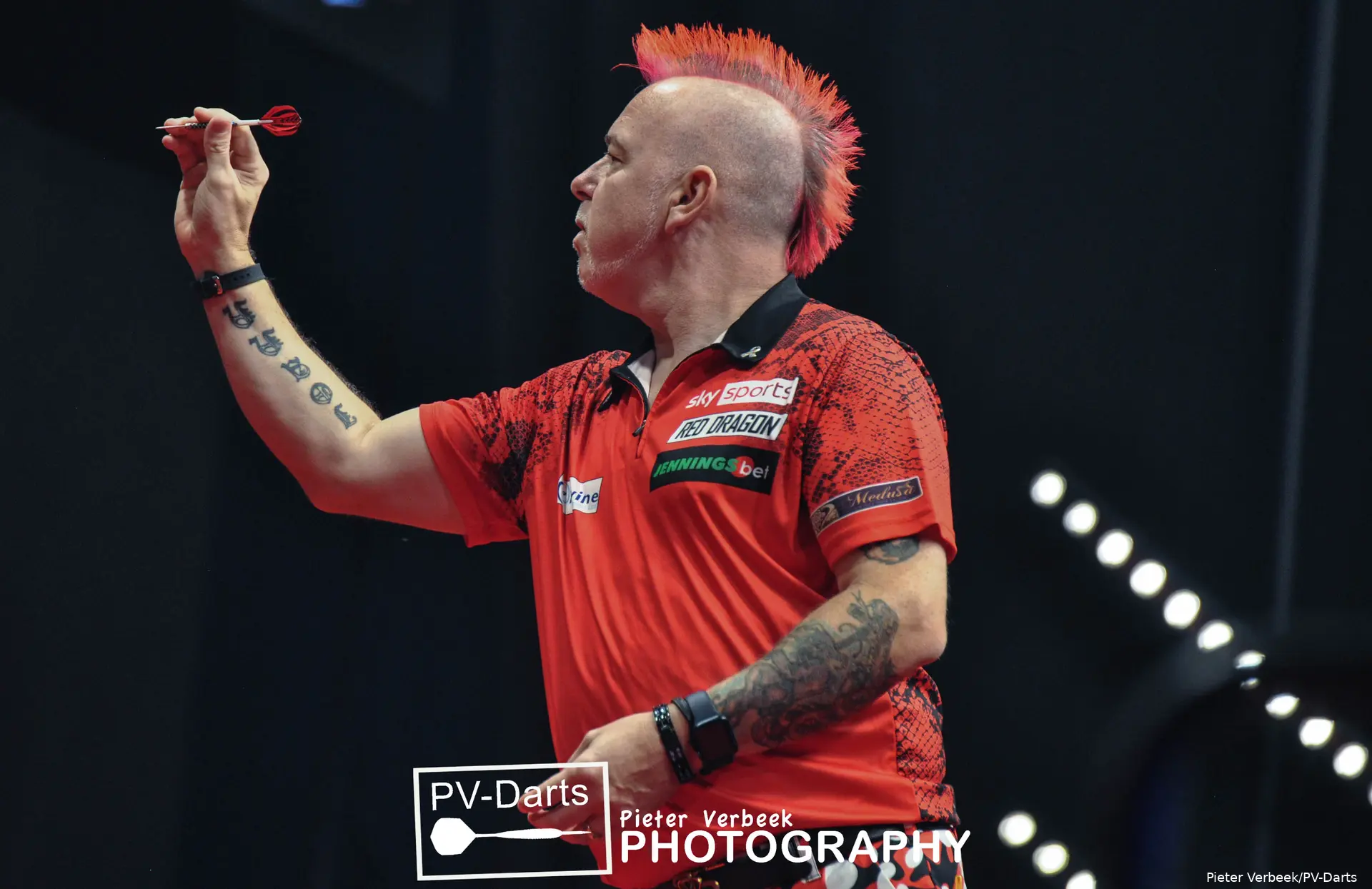 Peter Wright Hungarian Darts Trophy 4