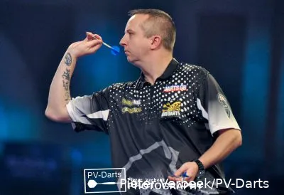 Ritchie Edhouse 2 400x274