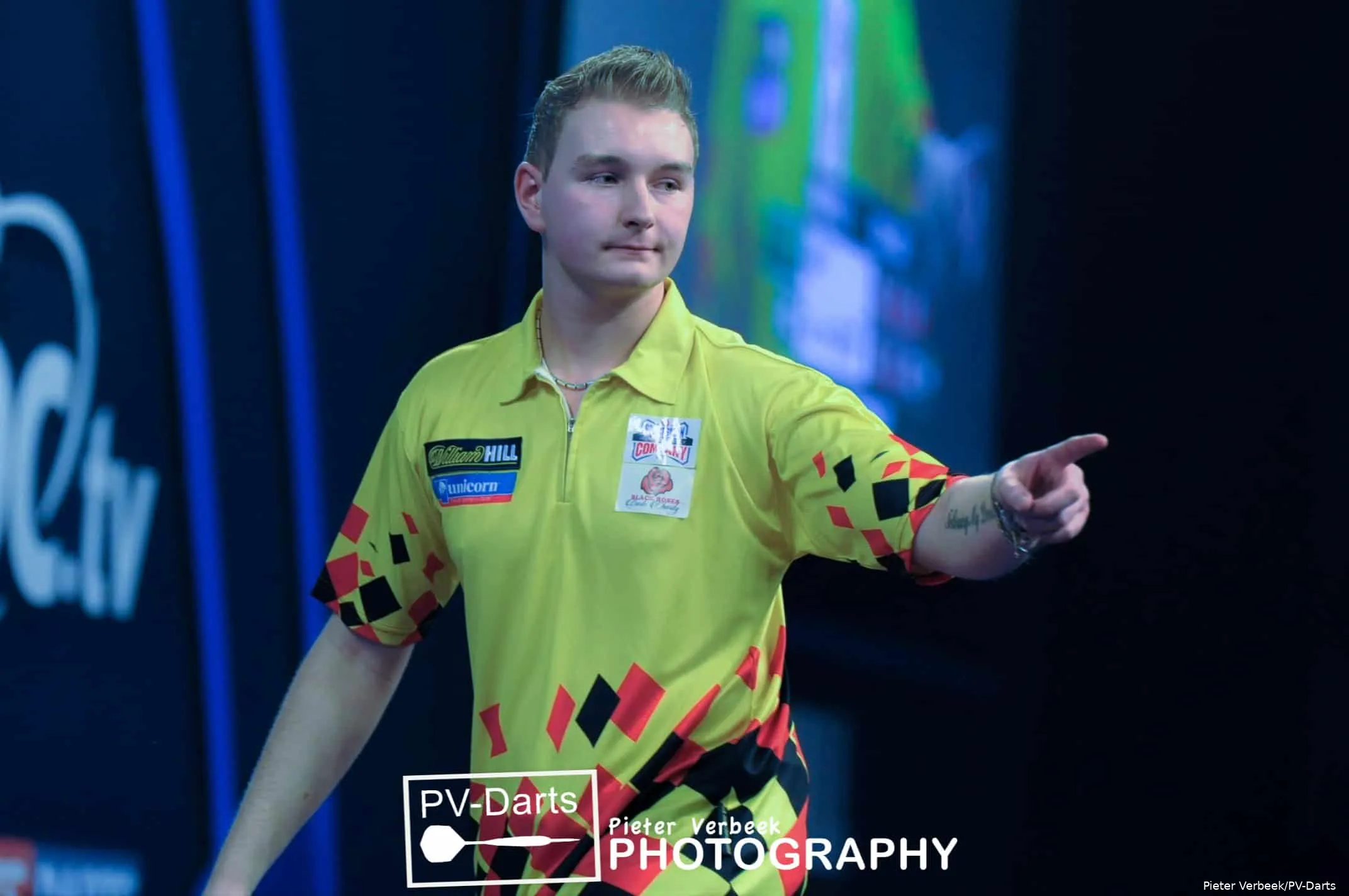 Dimitri van den Bergh 10