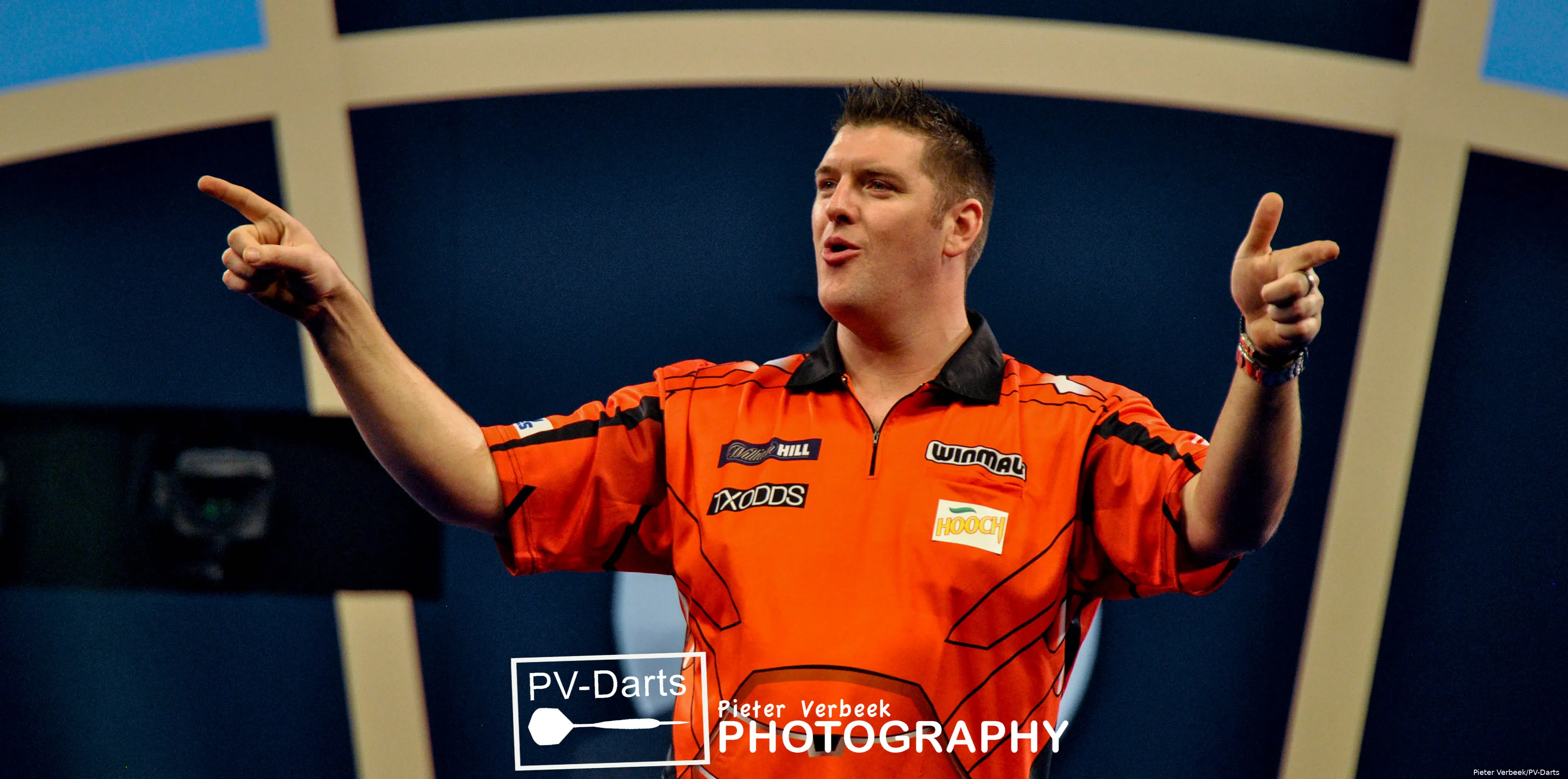 Daryl Gurney 4