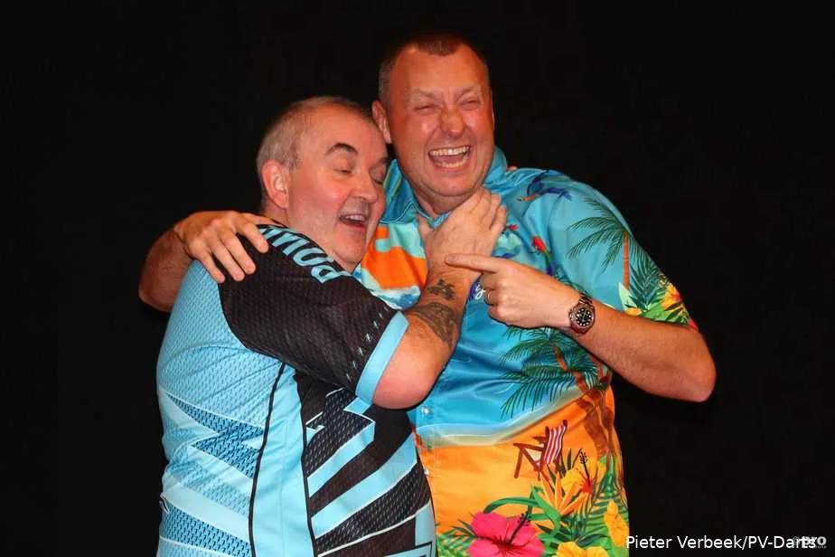 Phil Taylor Wayne Mardle World Darts Gala scaled
