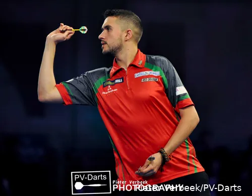 Jamie Lewis in actie