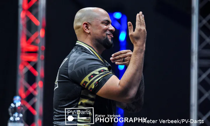 Devon Petersen met zijn kenmerkend dansje