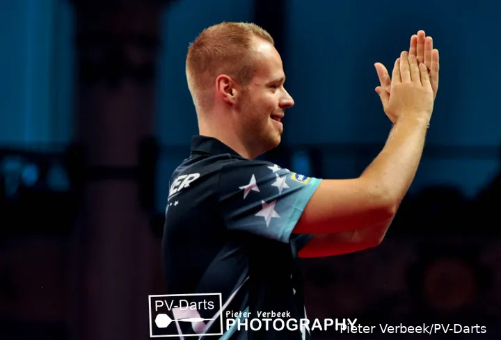 Max Hopp schreef in 2018 dartsgeschiedenis door als eerste Duitser ooit een podiumtoernooi te winnen bij de PDC<br>
