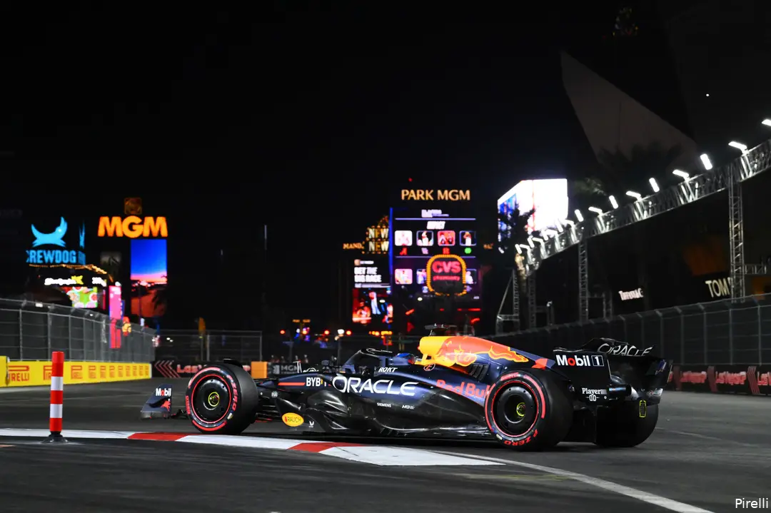<i>Max Verstappen heeft het nog niet makkelijk in Las Vegas.</i>