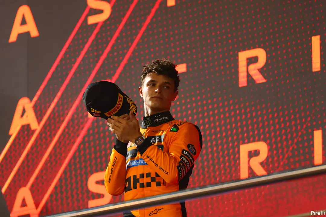 norris podium bahrein mclaren