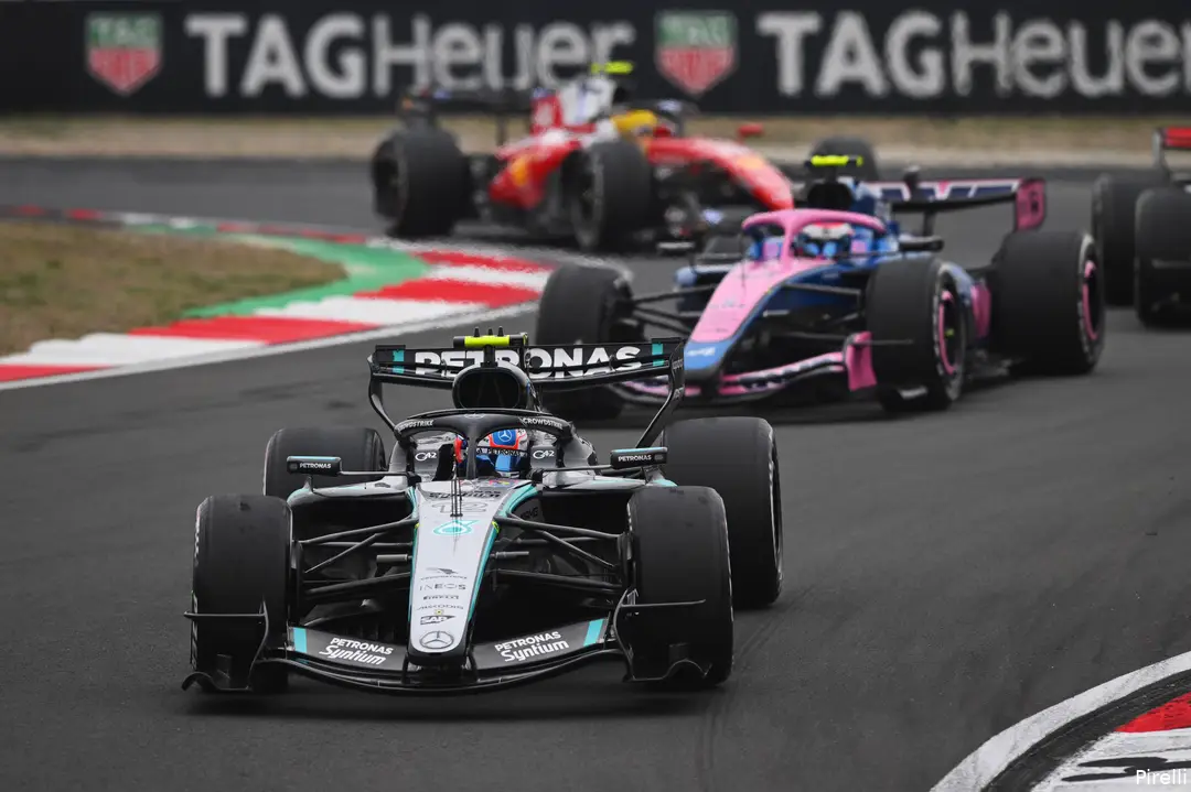 kimi-antonelli-mercedes-alpine-2026-zondag-race-china-pirelli