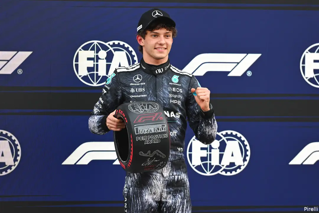 kimi-antonelli-mercedes-poleposition-40-saturday-suzuka-2026