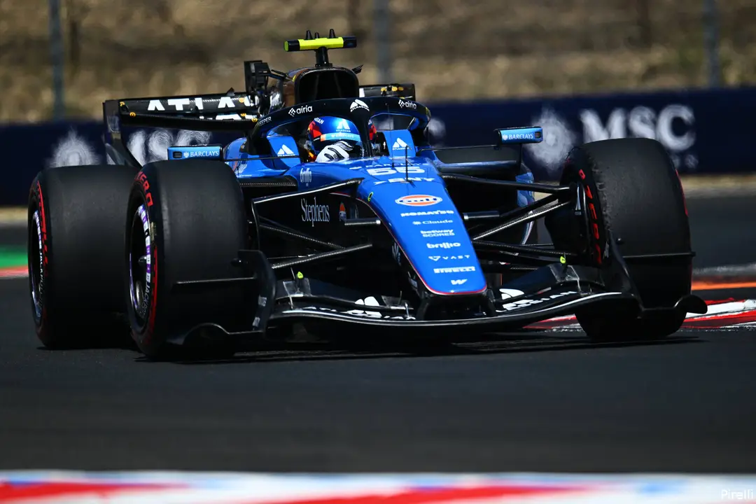 carlos-sainz-williams-gp-hongarije-2026-zaterdag-pirelli