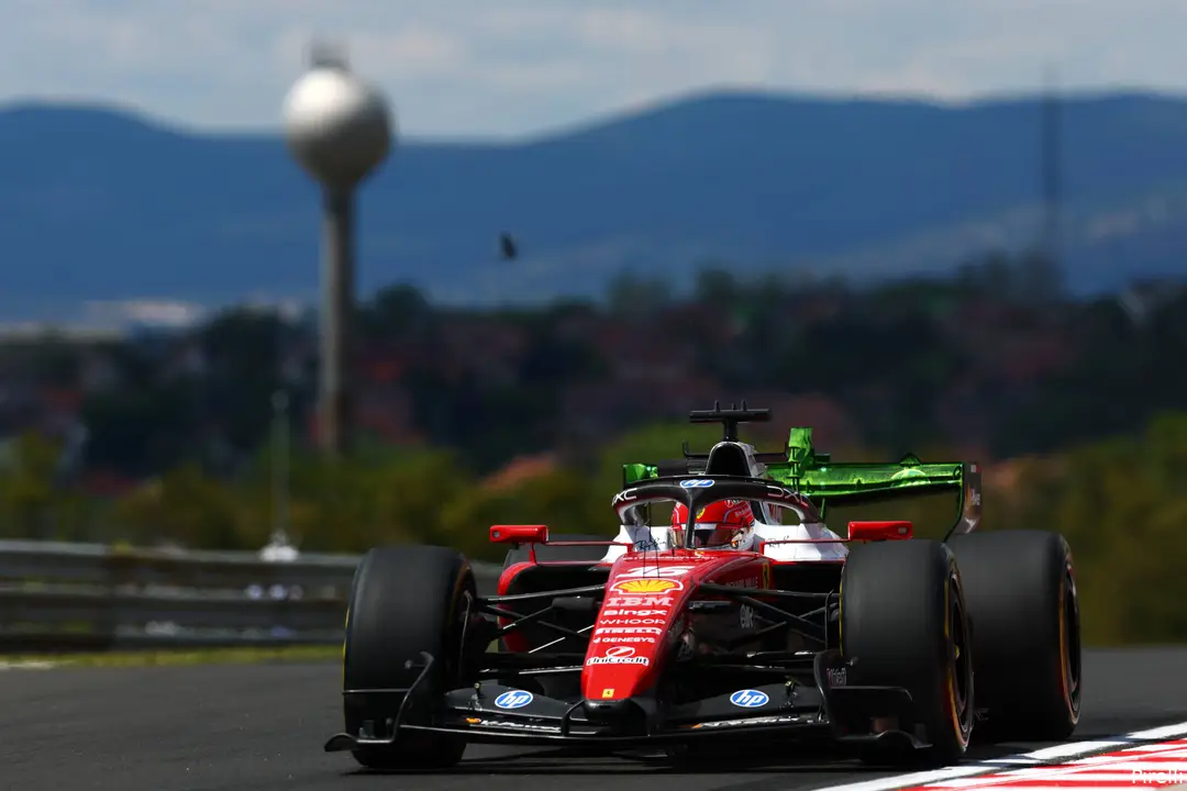 charles-leclerc-ferrari-hongarije-flowvis-9-friday-budapest-2026