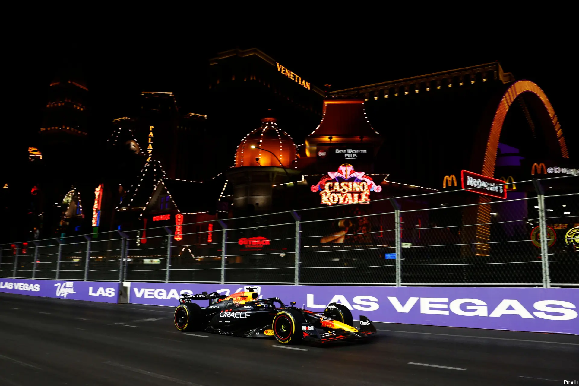 max verstappen red bull racing 8 friday lasvegas 2024
