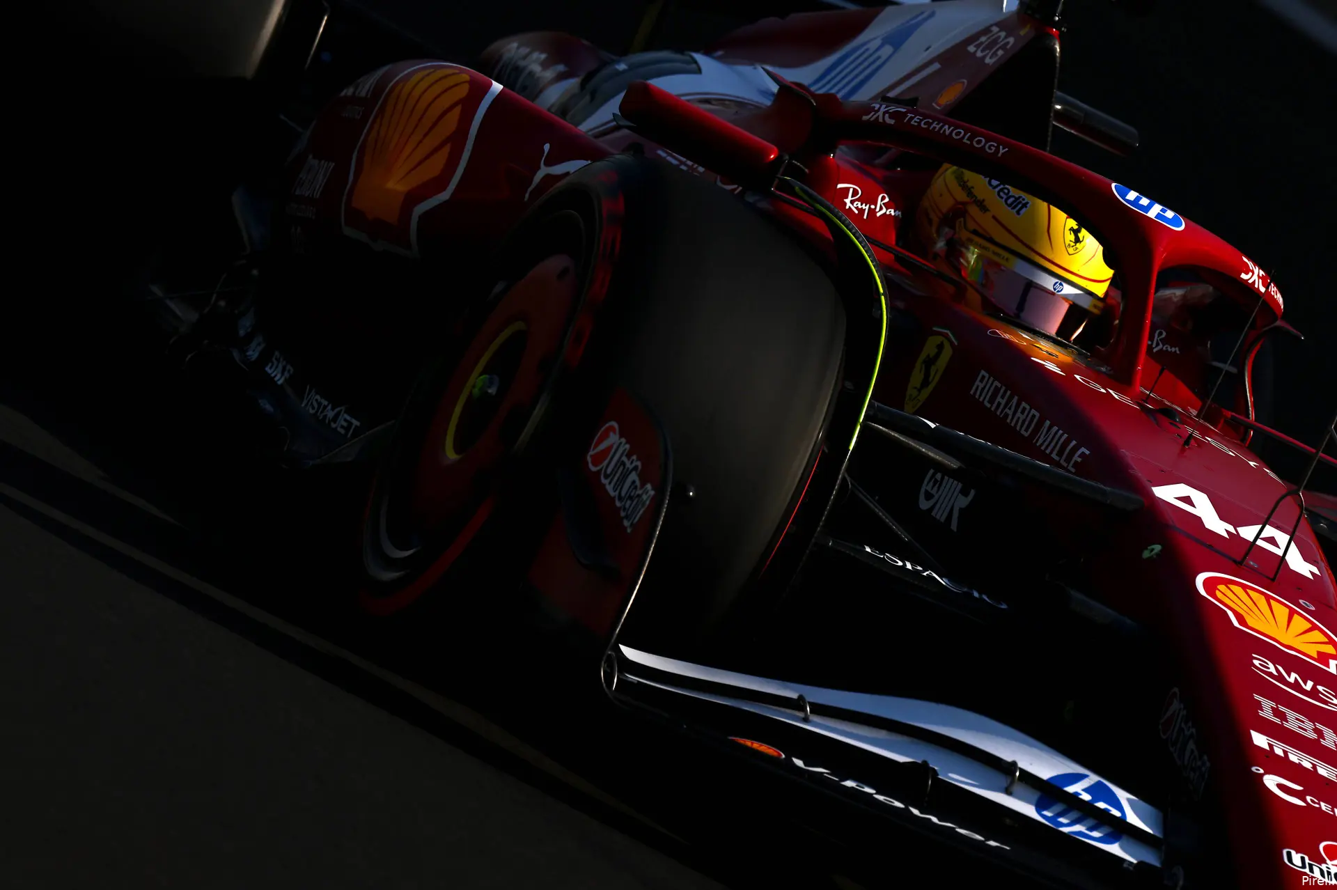lewishamilton scuderiaferrarisf 25