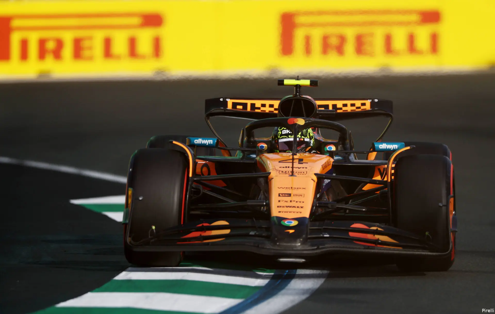 pirelli mclaren lando norris gp saoedi arabie 2025 zaterdag