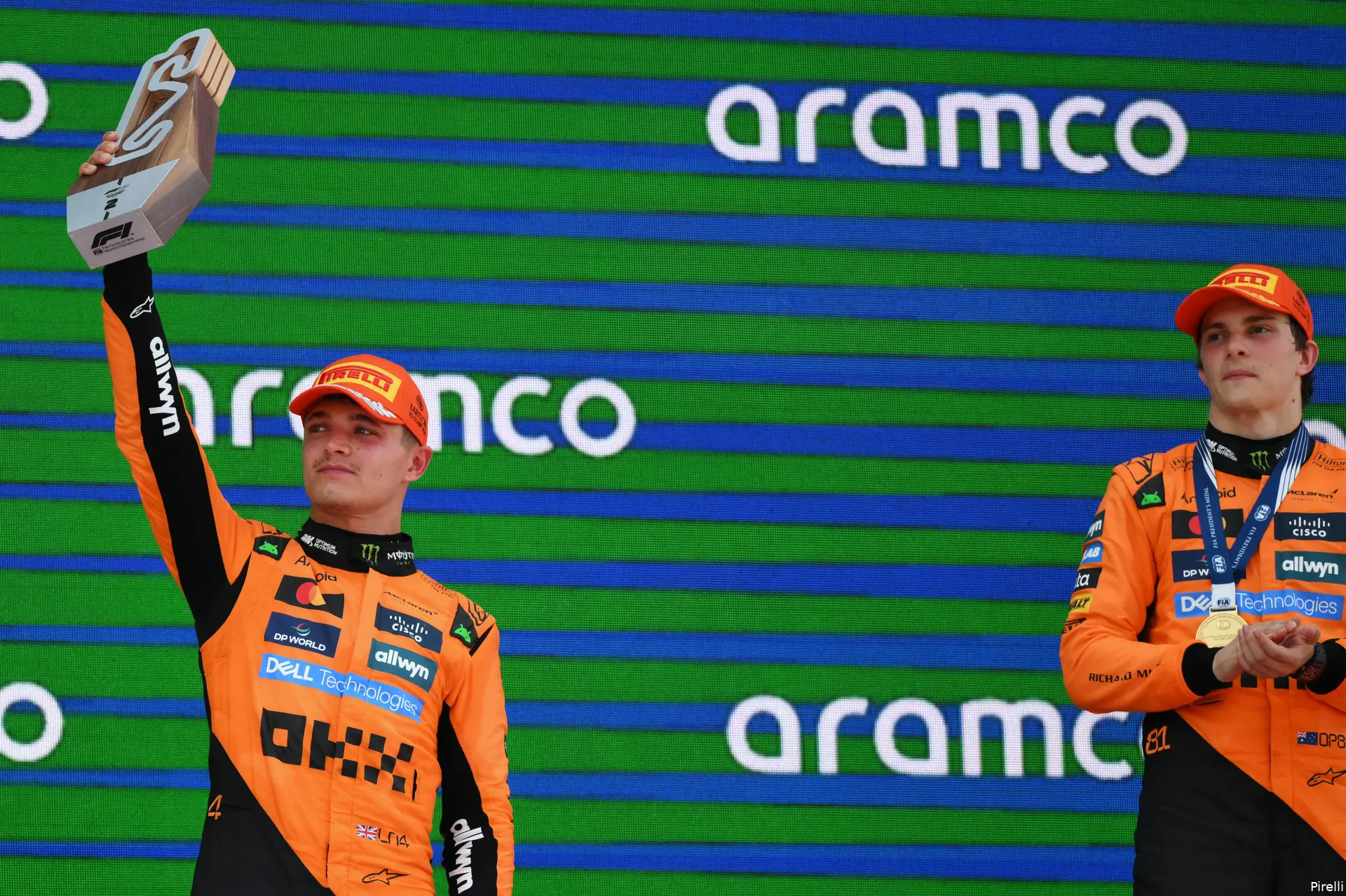 lando norris oscar piastri mclaren 2025 spanje zondag race podium