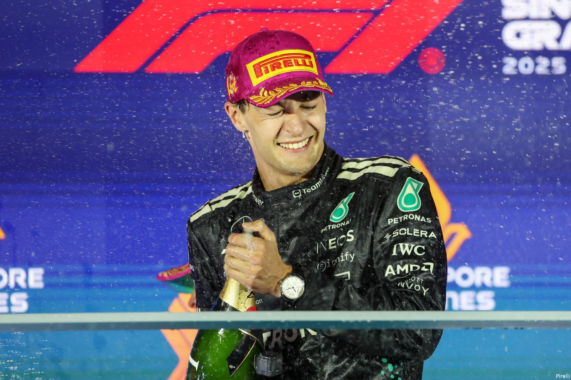 pirelli-george-russell-mercedes-gp-singapore-2025-zondag