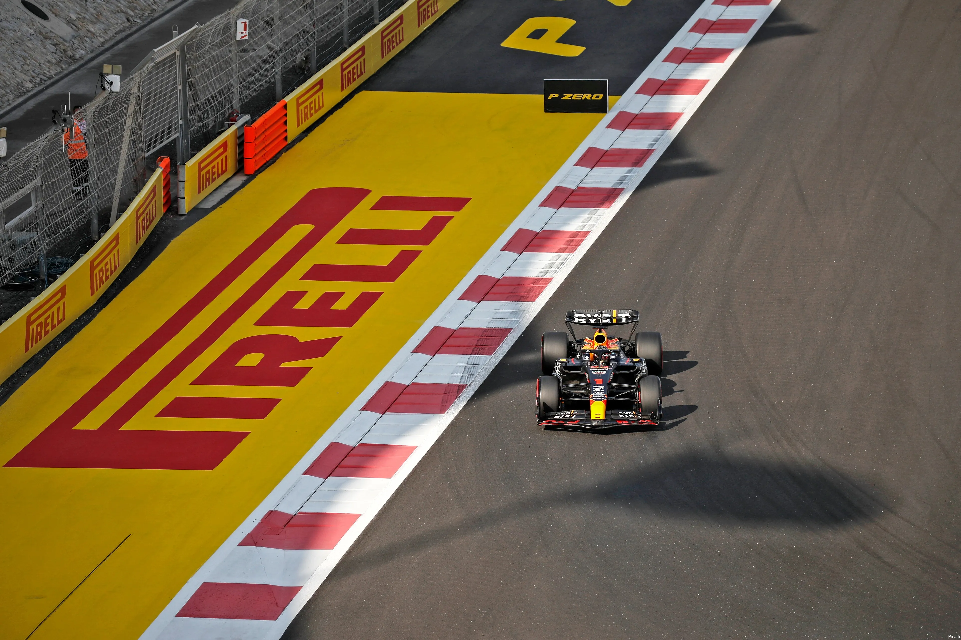 max verstappen red bull racing abu dhabi saturday yasmarina 2023