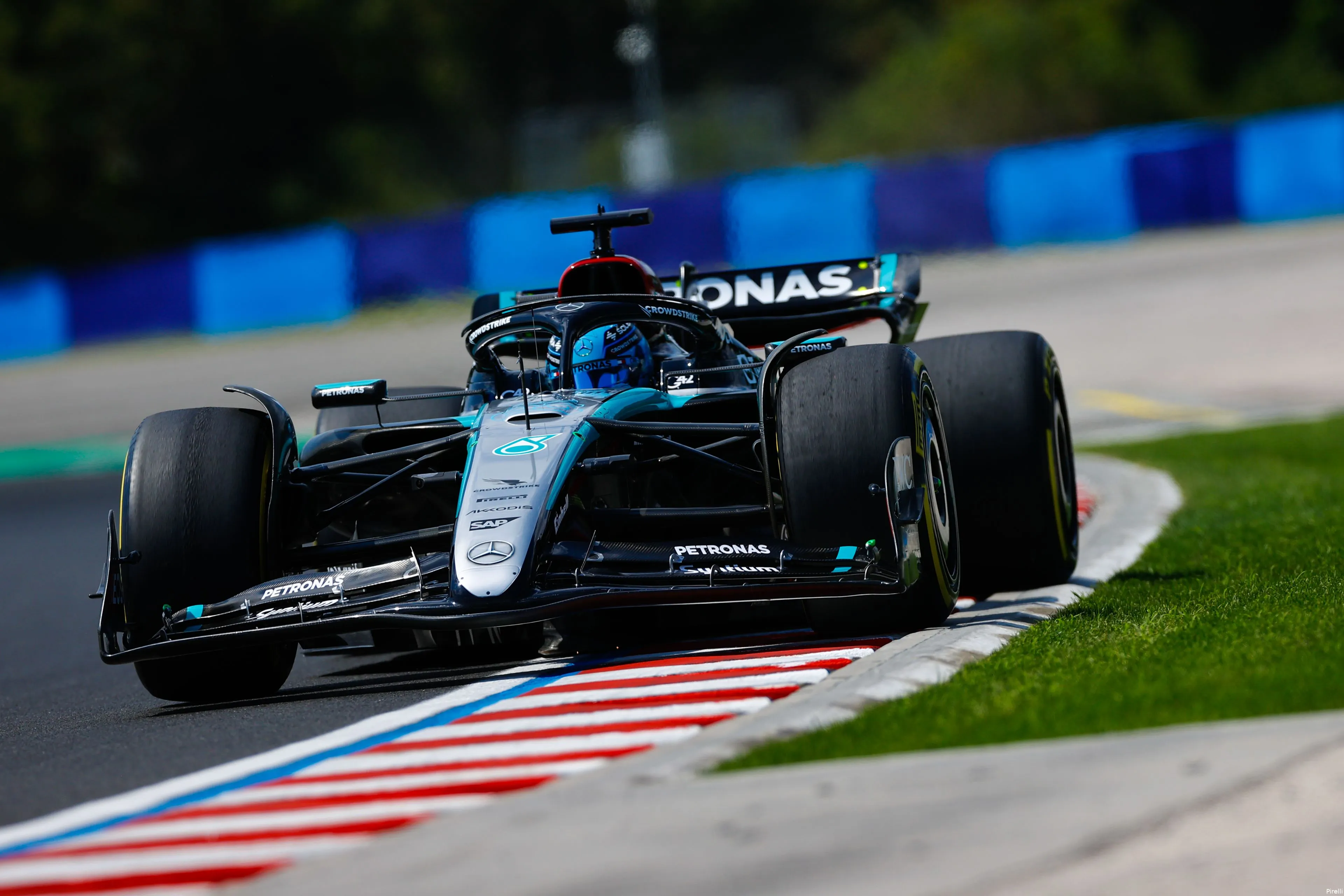 george russell mercedes 7 friday budapest 2024