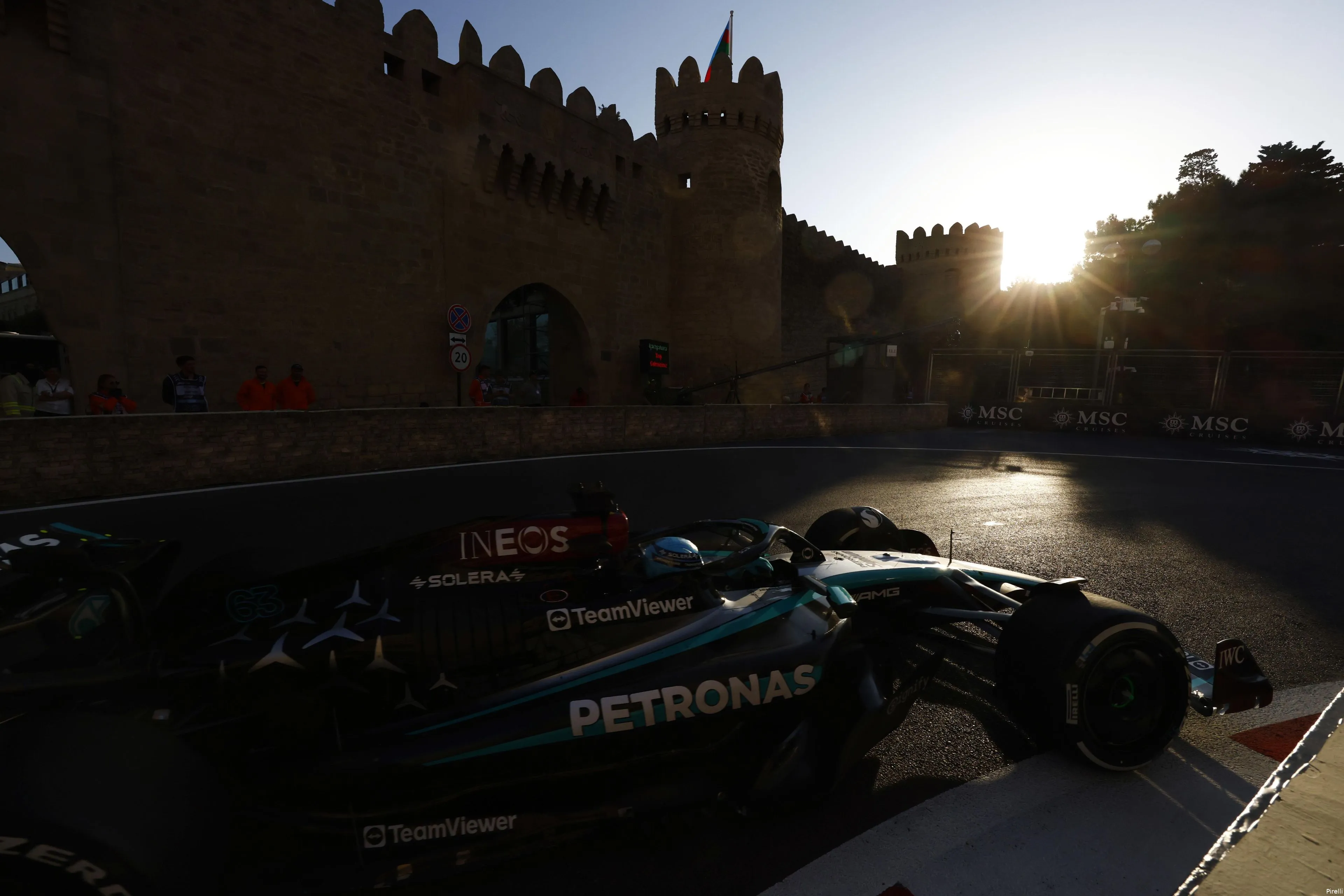 george russell mercedes 41 friday baku 2024