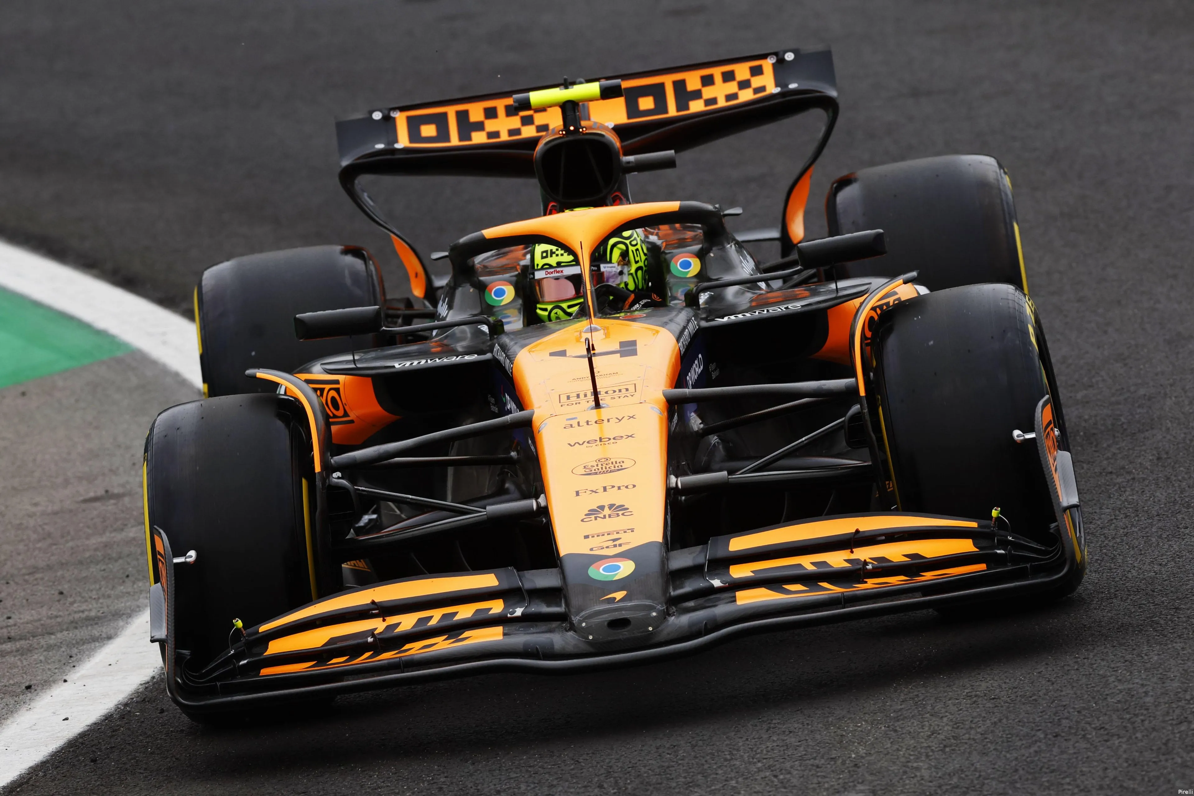 lando norris mclaren vrijdag brazillie 2024
