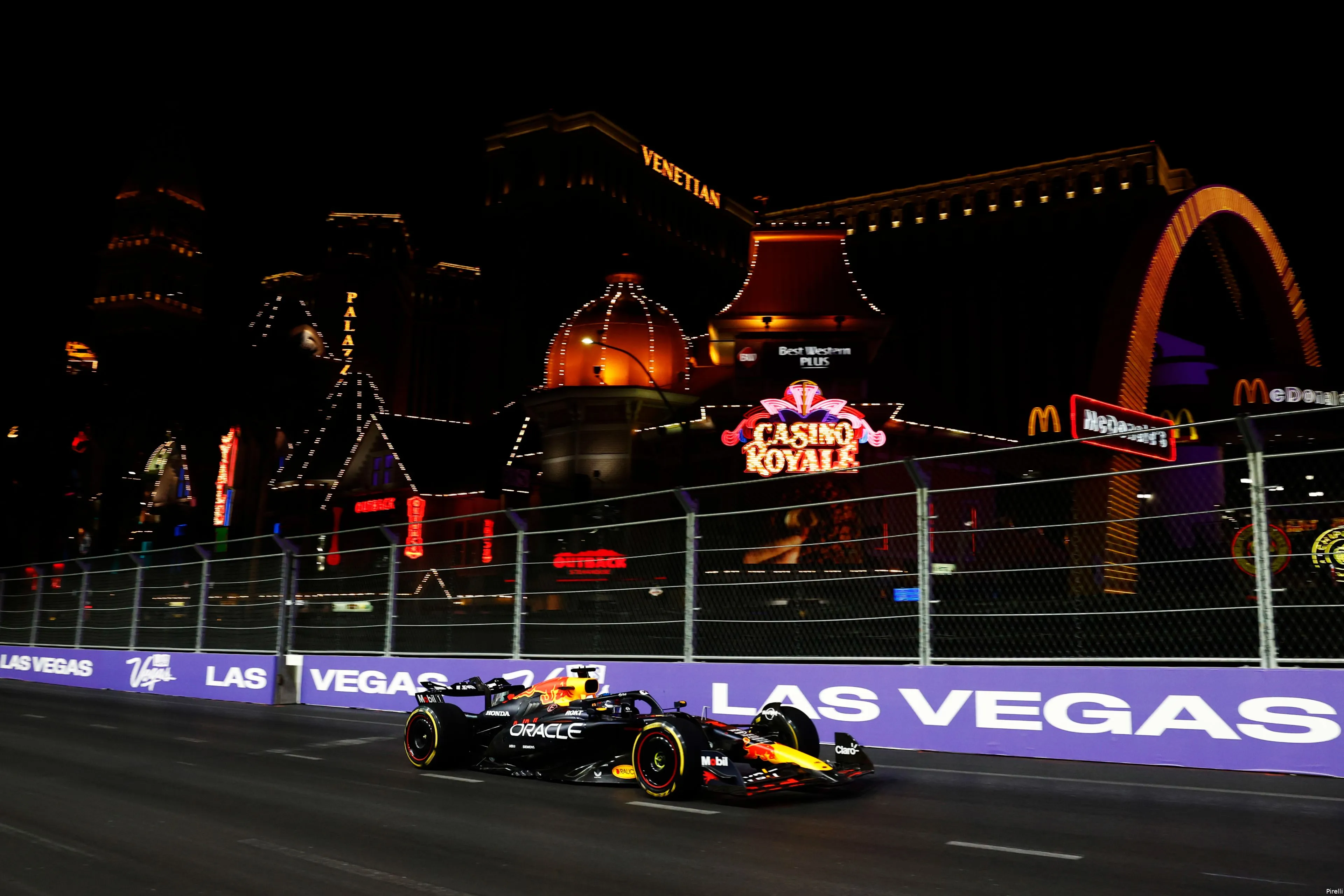 max verstappen red bull racing 8 friday lasvegas 2024