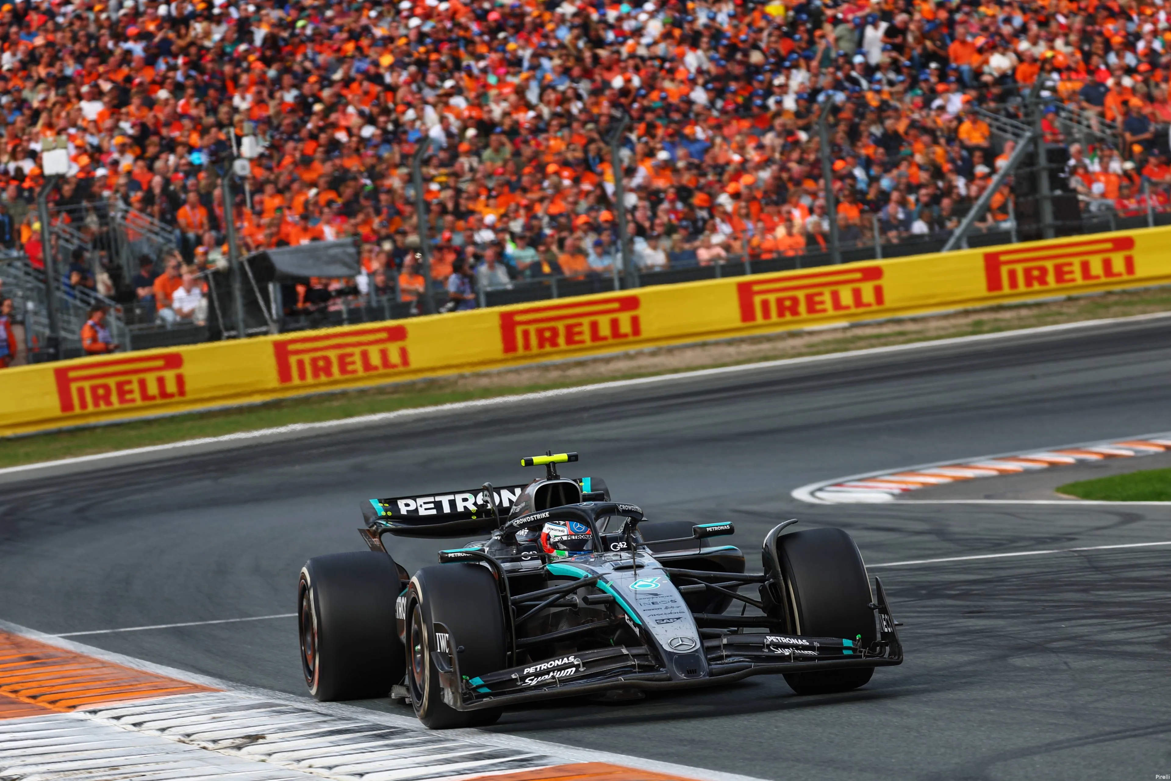 pirelli-andrea-kimi-antonelli-mercedes-gp-nederland-2025-zondag